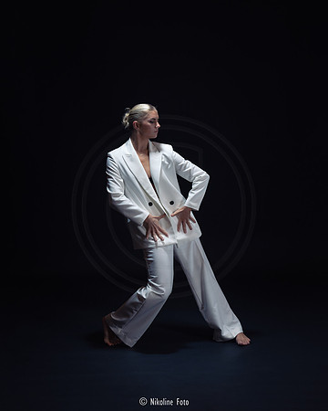 Fashion trough the movement of dance