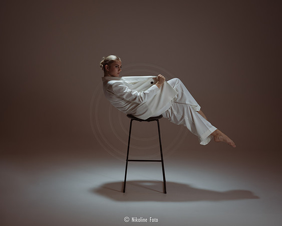 Fashion trough the movement of dance
