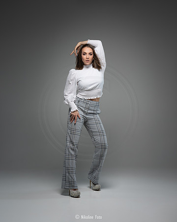 Fashion trough the movement of dance