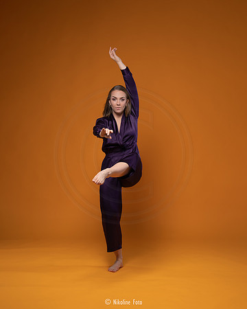 Fashion trough the movement of dance