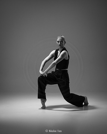 Fashion trough the movement of dance