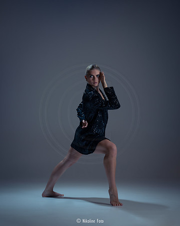 Fashion trough the movement of dance
