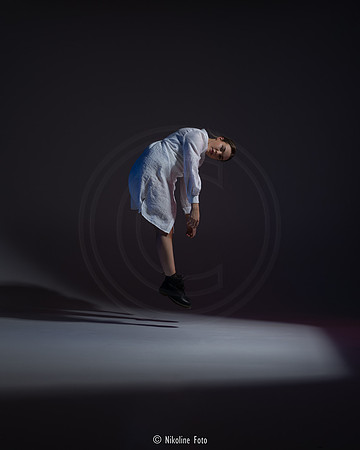 Fashion trough the movement of dance