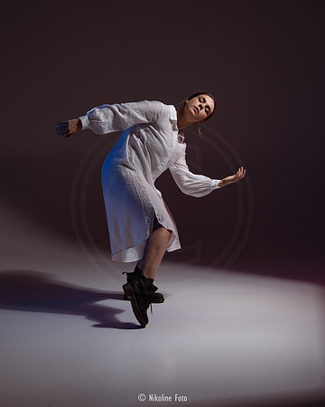 Fashion trough the movement of dance