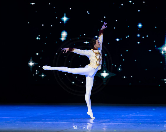 The Nutcracker pas de deux act 1