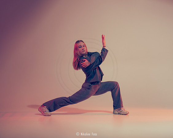 Fashion trough the movement of dance
