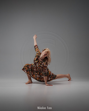 Fashion trough the movement of dance