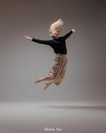 Fashion trough the movement of dance