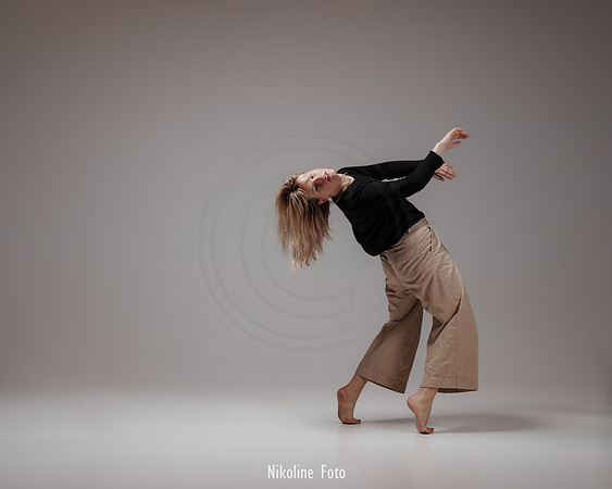 Fashion trough the movement of dance