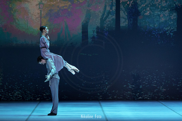 Anyuta, pas de deux