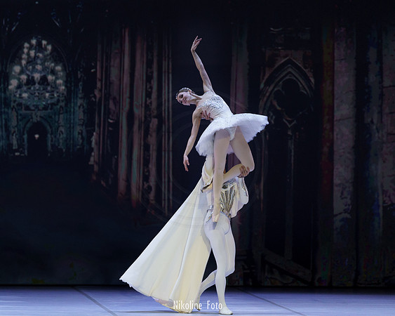 Raymonda, pas de deux