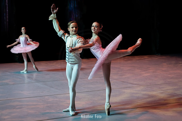 The Nutcracker - pas de trois