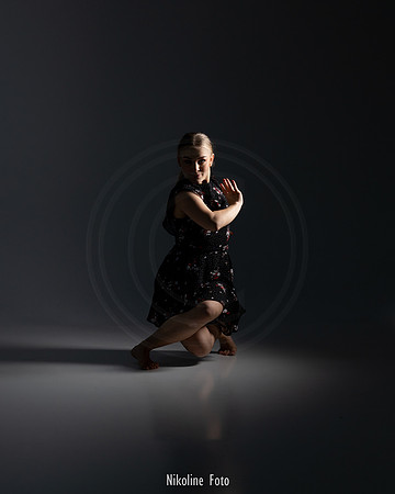 Fashion trough the movement of dance