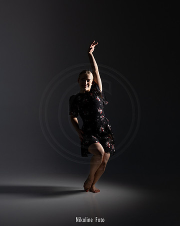 Fashion trough the movement of dance