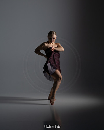Fashion trough the movement of dance
