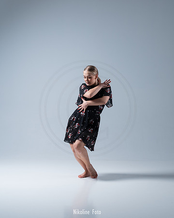 Fashion trough the movement of dance