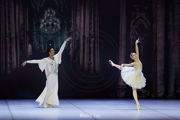 Raymonda, pas de deux