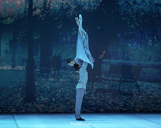 Anyuta, pas de deux