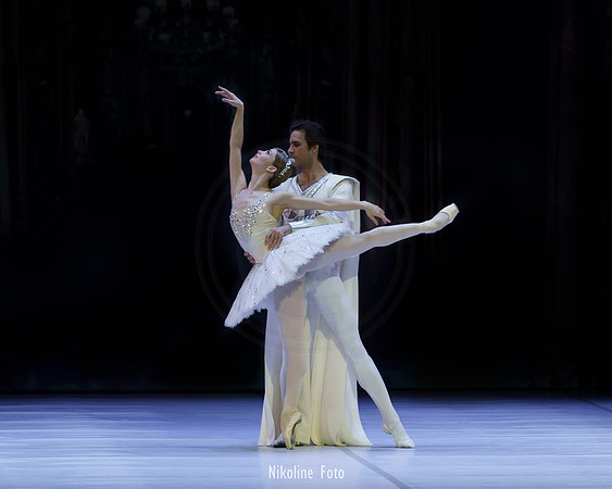 Raymonda, pas de deux