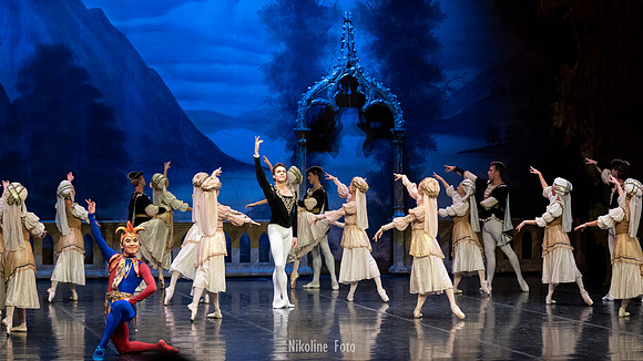 Swan Lake, act 2 with the Saint-Petersburg ballet theatre