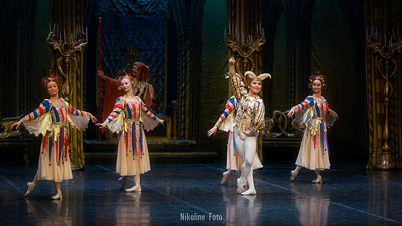 Swan Lake, act 2 with the Saint-Petersburg ballet theatre
