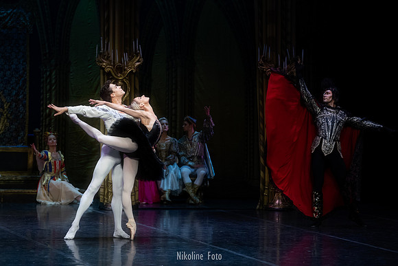Swan Lake, act 2 with the Saint-Petersburg ballet theatre