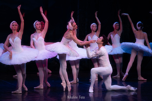 Swan Lake, act 3 with the Saint-Petersburg ballet theatre