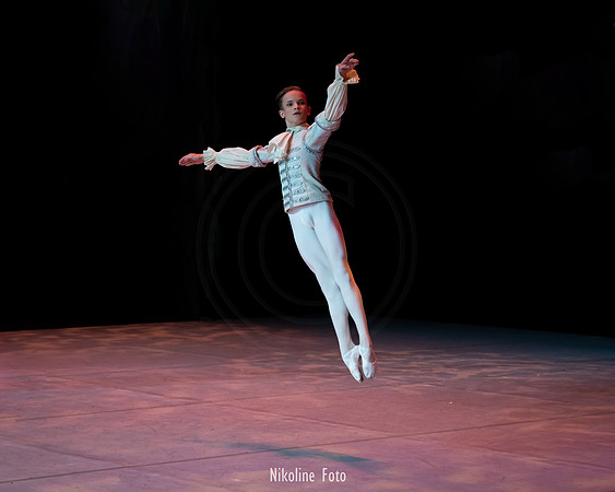 The Nutcracker - pas de trois
