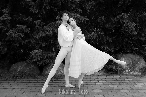 Anna Germizeeva and Alexis Tutunnique