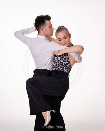 Norunn and Mattia - embrace