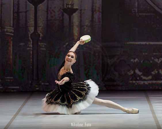 Esmeralda, pas de deux