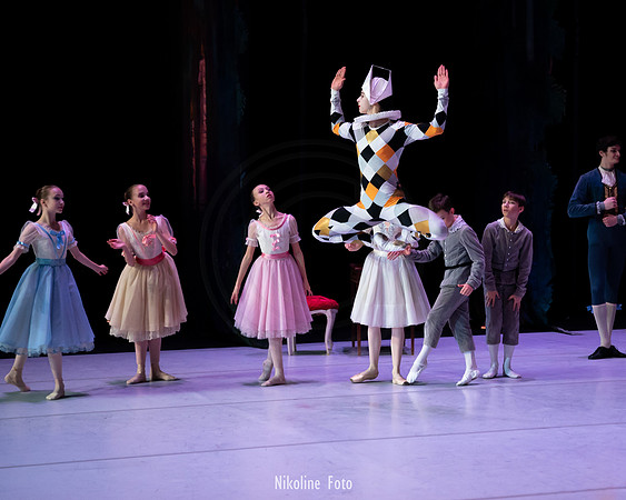 The Nutcracker - Harlequin doll