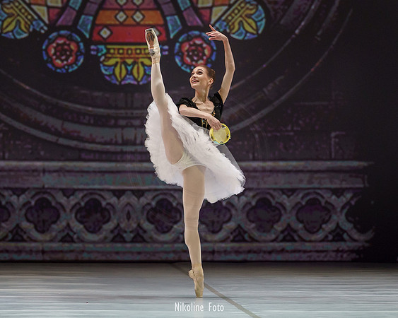 Esmeralda, pas de deux