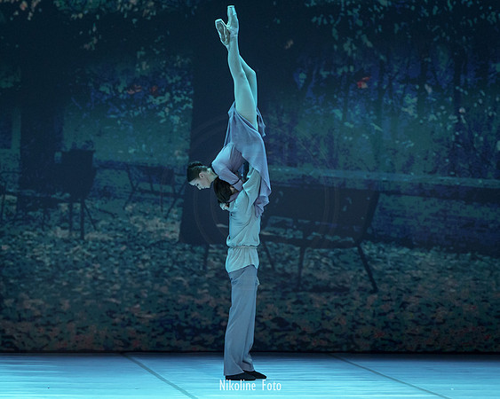 Anyuta, pas de deux