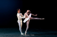 Diamonds pas de deux