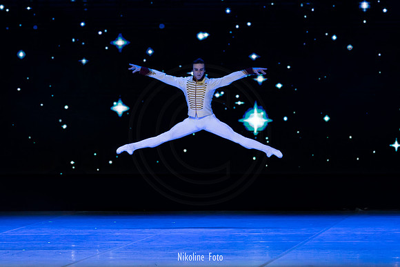 The Nutcracker pas de deux act 1