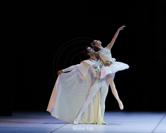 Raymonda, pas de deux