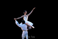 Suite en blanc, pas de deux